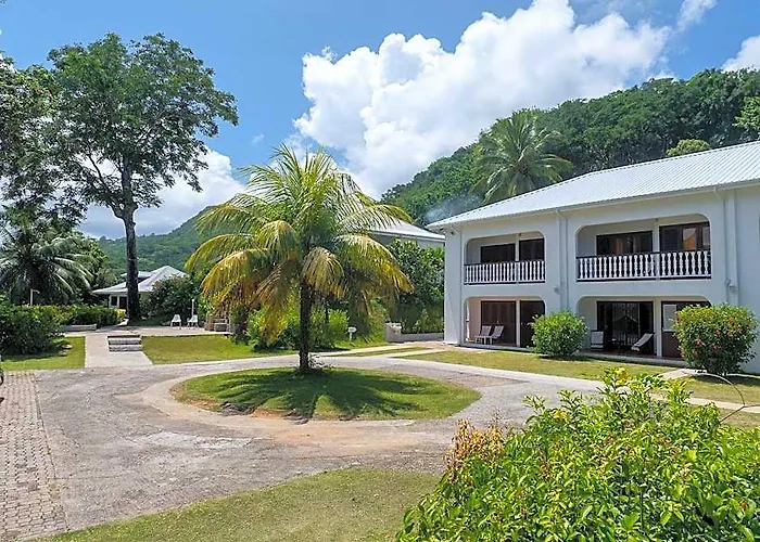 Hotel La & Anse Royale