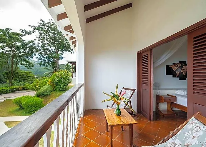 La & Hotel Anse Royale