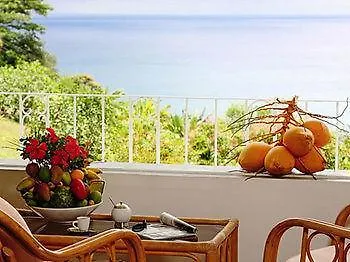 Hotel La & Anse Royale