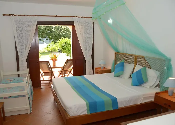 Hotel La & 3*